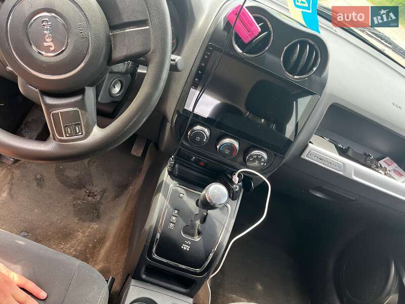 Внедорожник / Кроссовер Jeep Compass 2014 в Киеве