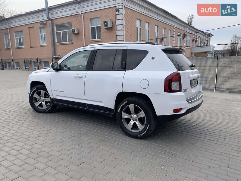 Внедорожник / Кроссовер Jeep Compass 2016 в Кропивницком