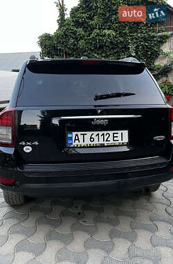 Внедорожник / Кроссовер Jeep Compass 2015 в Ивано-Франковске
