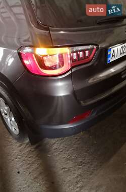 Внедорожник / Кроссовер Jeep Compass 2017 в 