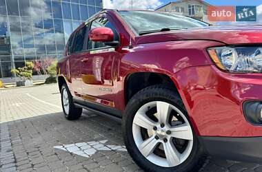 Внедорожник / Кроссовер Jeep Compass 2016 в 