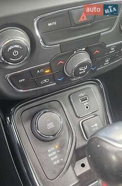 Позашляховик / Кросовер Jeep Compass 2020 в 