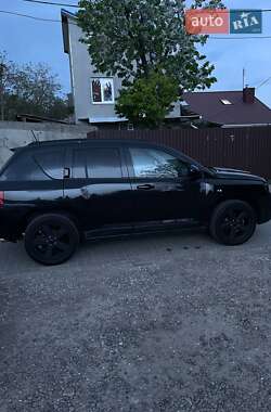 Внедорожник / Кроссовер Jeep Compass 2011 в 