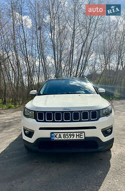 Внедорожник / Кроссовер Jeep Compass 2017 в 