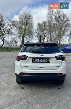 Внедорожник / Кроссовер Jeep Compass 2017 в 