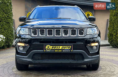 Внедорожник / Кроссовер Jeep Compass 2018 в 