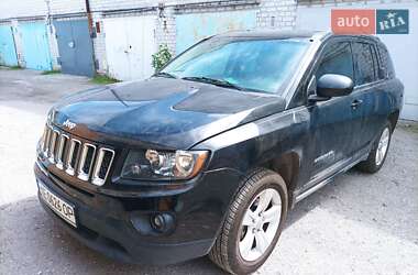 Внедорожник / Кроссовер Jeep Compass 2013 в 