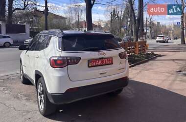 Позашляховик / Кросовер Jeep Compass 2019 в 