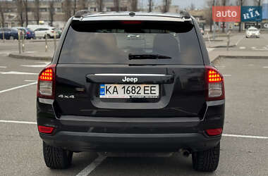 Внедорожник / Кроссовер Jeep Compass 2014 в 