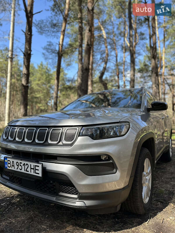 Внедорожник / Кроссовер Jeep Compass 2021 в 