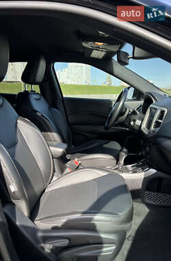 Внедорожник / Кроссовер Jeep Compass 2020 в 