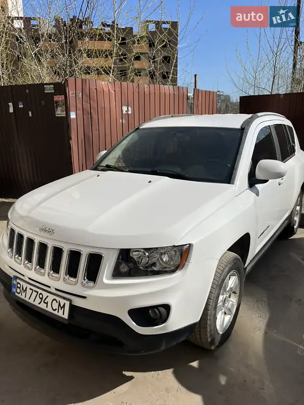 Внедорожник / Кроссовер Jeep Compass 2016 в 