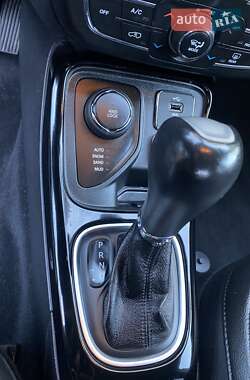 Внедорожник / Кроссовер Jeep Compass 2018 в 
