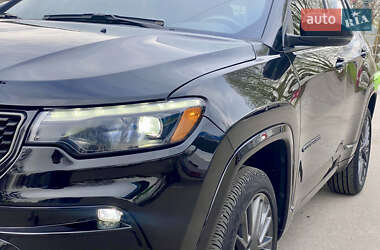 Внедорожник / Кроссовер Jeep Compass 2022 в 