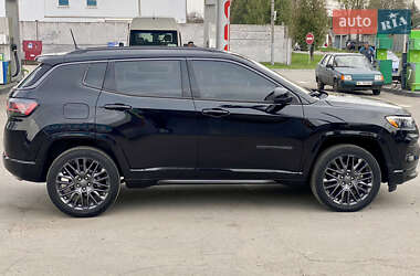 Внедорожник / Кроссовер Jeep Compass 2022 в 