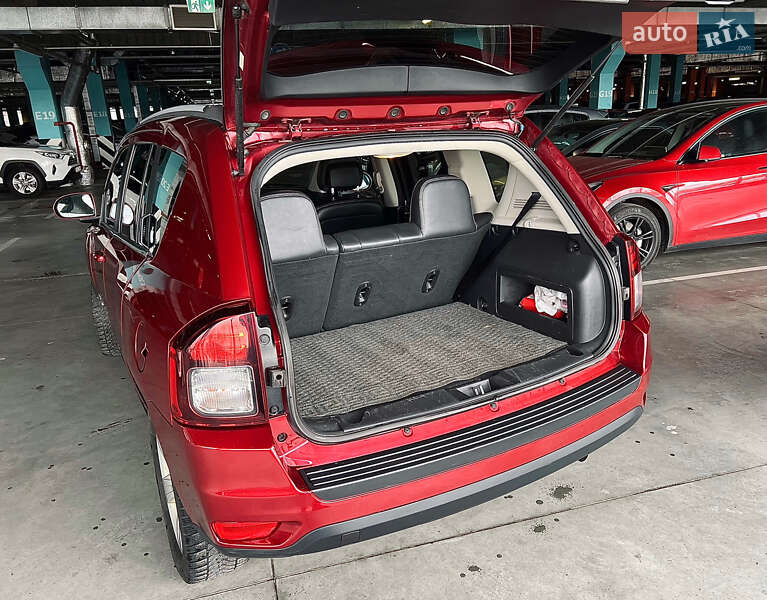 Внедорожник / Кроссовер Jeep Compass 2016 в Киеве