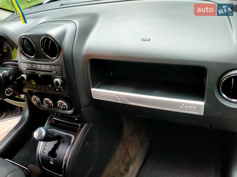Внедорожник / Кроссовер Jeep Compass 2013 в Ровно