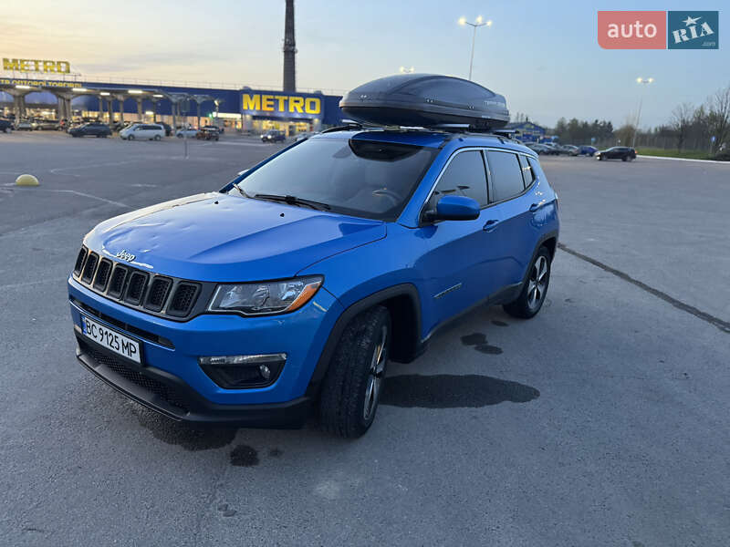 Внедорожник / Кроссовер Jeep Compass 2017 в 