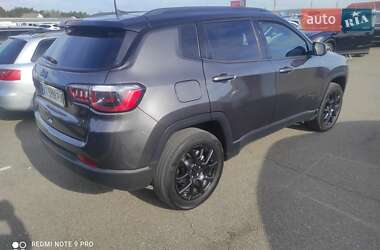 Внедорожник / Кроссовер Jeep Compass 2022 в 