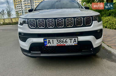 Позашляховик / Кросовер Jeep Compass 2021 в 
