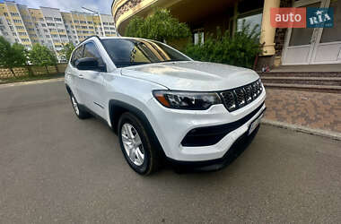 Позашляховик / Кросовер Jeep Compass 2021 в 