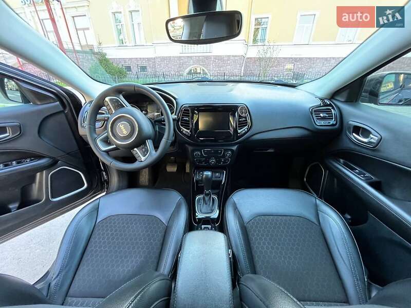 Позашляховик / Кросовер Jeep Compass 2020 в Здолбуніві
