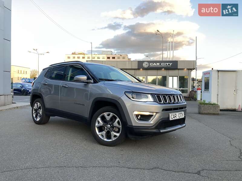 Внедорожник / Кроссовер Jeep Compass 2018 в Киеве
