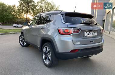 Позашляховик / Кросовер Jeep Compass 2018 в 