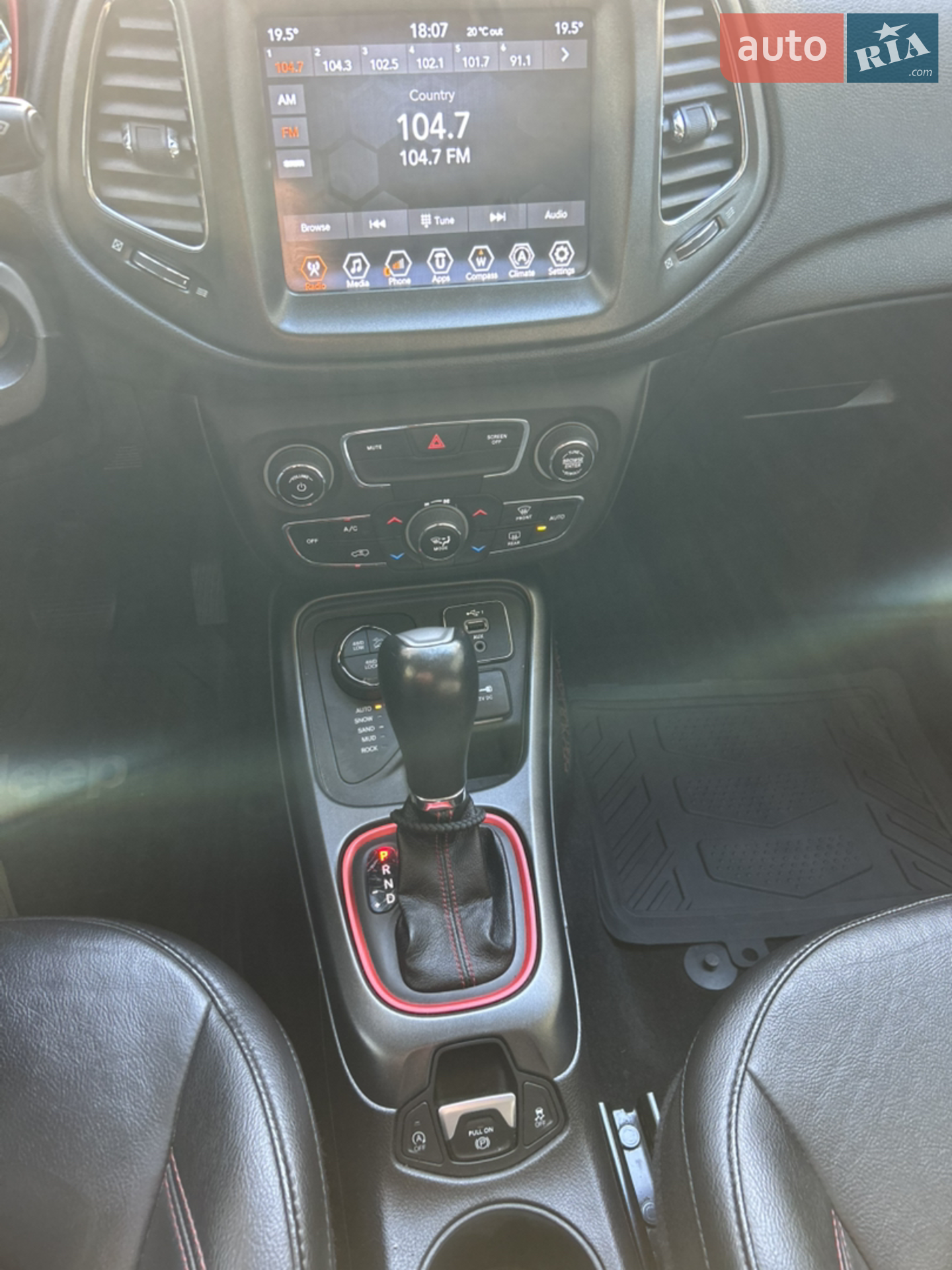 2019 Jeep Compass - мініатюра 18