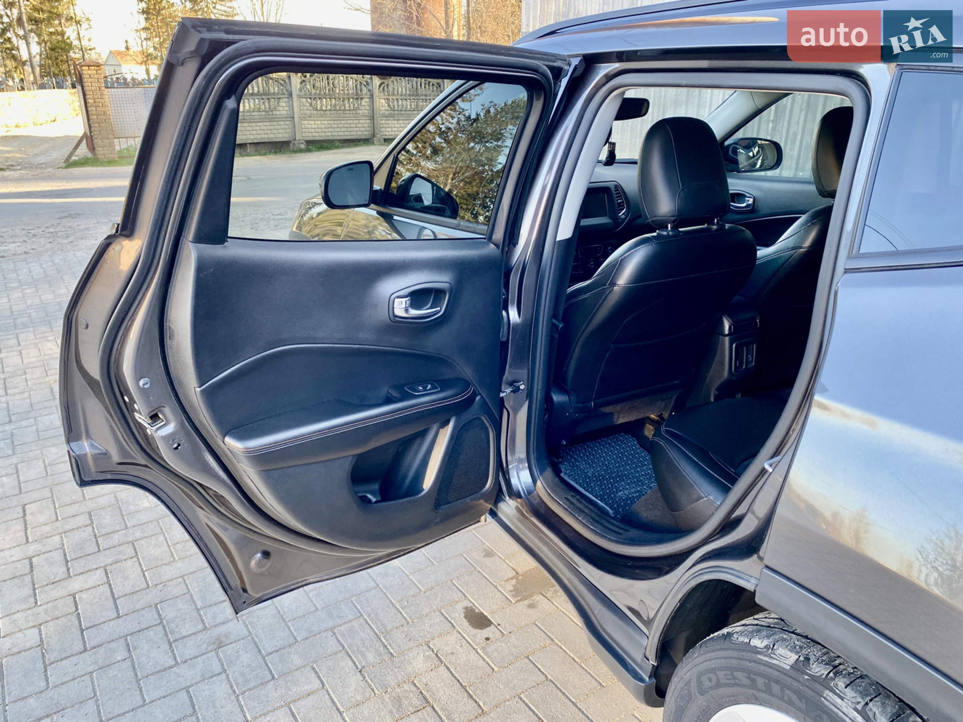 2019 Jeep Compass - мініатюра 18