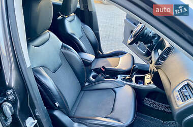 Внедорожник / Кроссовер Jeep Compass 2019 в 