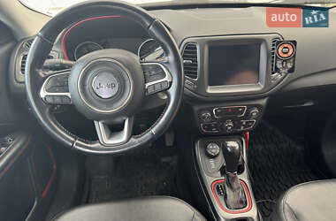 Внедорожник / Кроссовер Jeep Compass 2020 в 
