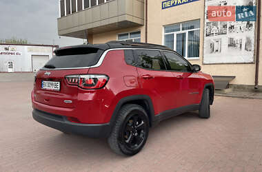 Внедорожник / Кроссовер Jeep Compass 2017 в 