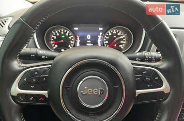 Внедорожник / Кроссовер Jeep Compass 2017 в 