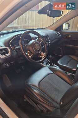 Позашляховик / Кросовер Jeep Compass 2017 в 