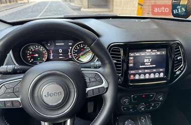 Внедорожник / Кроссовер Jeep Compass 2019 в 