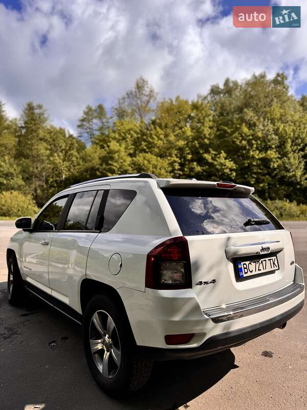 Внедорожник / Кроссовер Jeep Compass 2016 в Ивано-Франковске