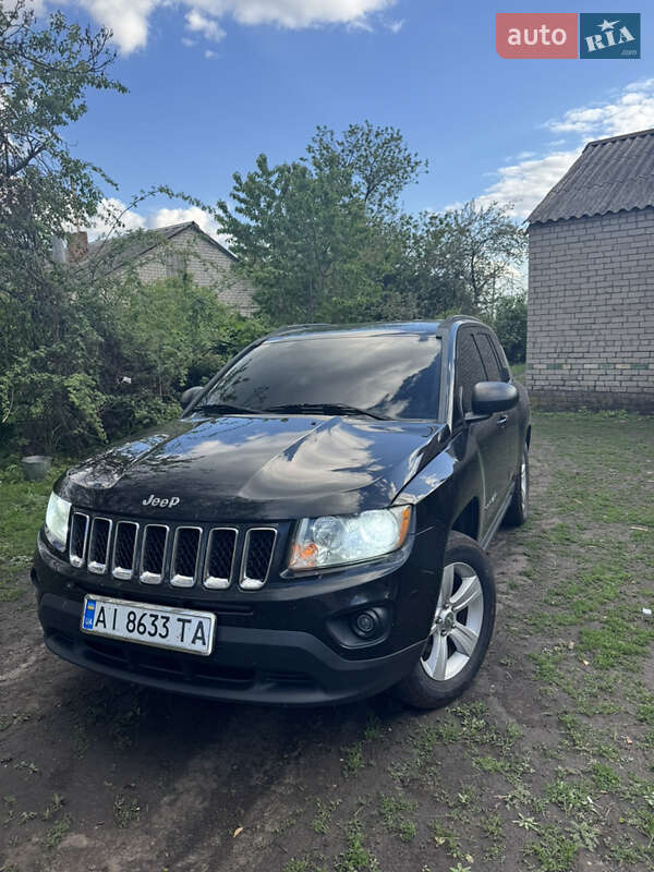 Позашляховик / Кросовер Jeep Compass 2011 в 