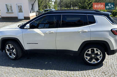 Внедорожник / Кроссовер Jeep Compass 2018 в 