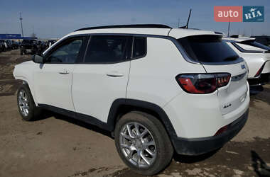 Позашляховик / Кросовер Jeep Compass 2024 в 
