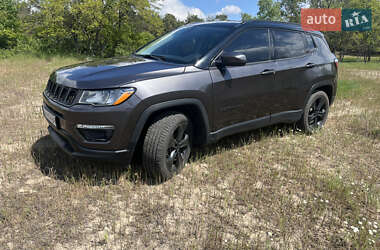 Внедорожник / Кроссовер Jeep Compass 2019 в 