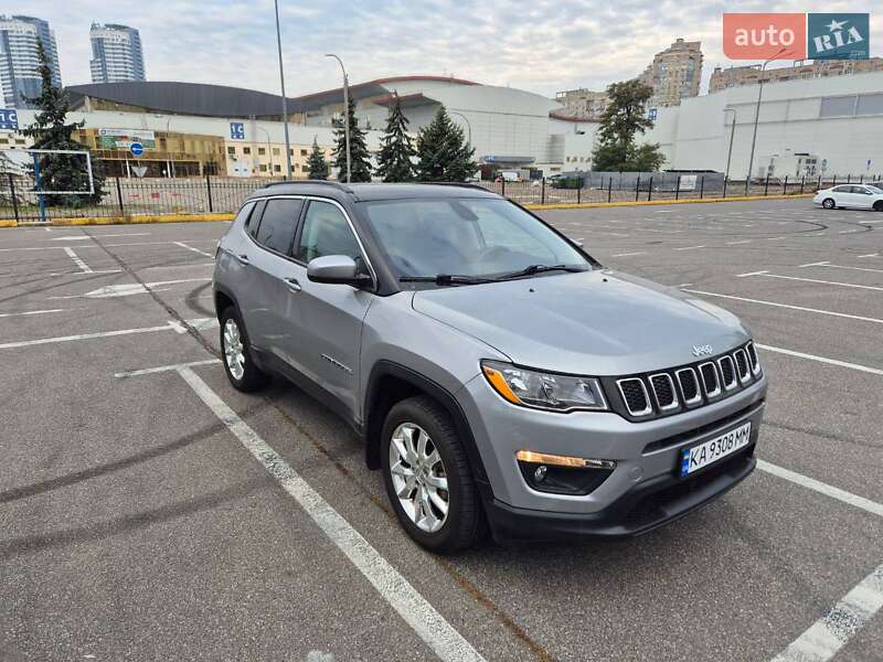 Внедорожник / Кроссовер Jeep Compass 2020 в 