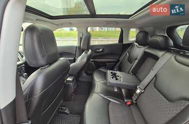 Внедорожник / Кроссовер Jeep Compass 2020 в 