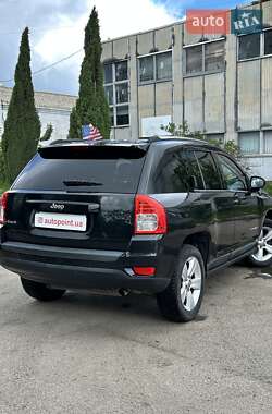 Внедорожник / Кроссовер Jeep Compass 2011 в 