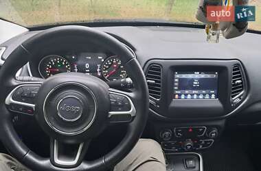 Позашляховик / Кросовер Jeep Compass 2017 в 