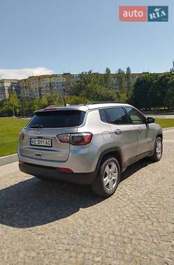 Позашляховик / Кросовер Jeep Compass 2021 в 