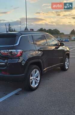 Внедорожник / Кроссовер Jeep Compass 2024 в 
