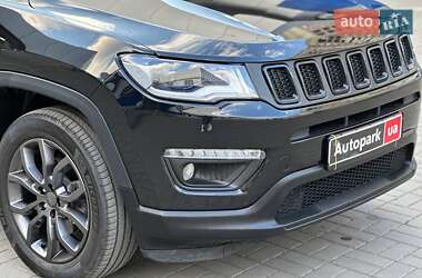 Внедорожник / Кроссовер Jeep Compass 2017 в 