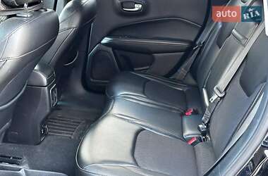 Внедорожник / Кроссовер Jeep Compass 2017 в 