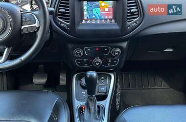 Внедорожник / Кроссовер Jeep Compass 2017 в 
